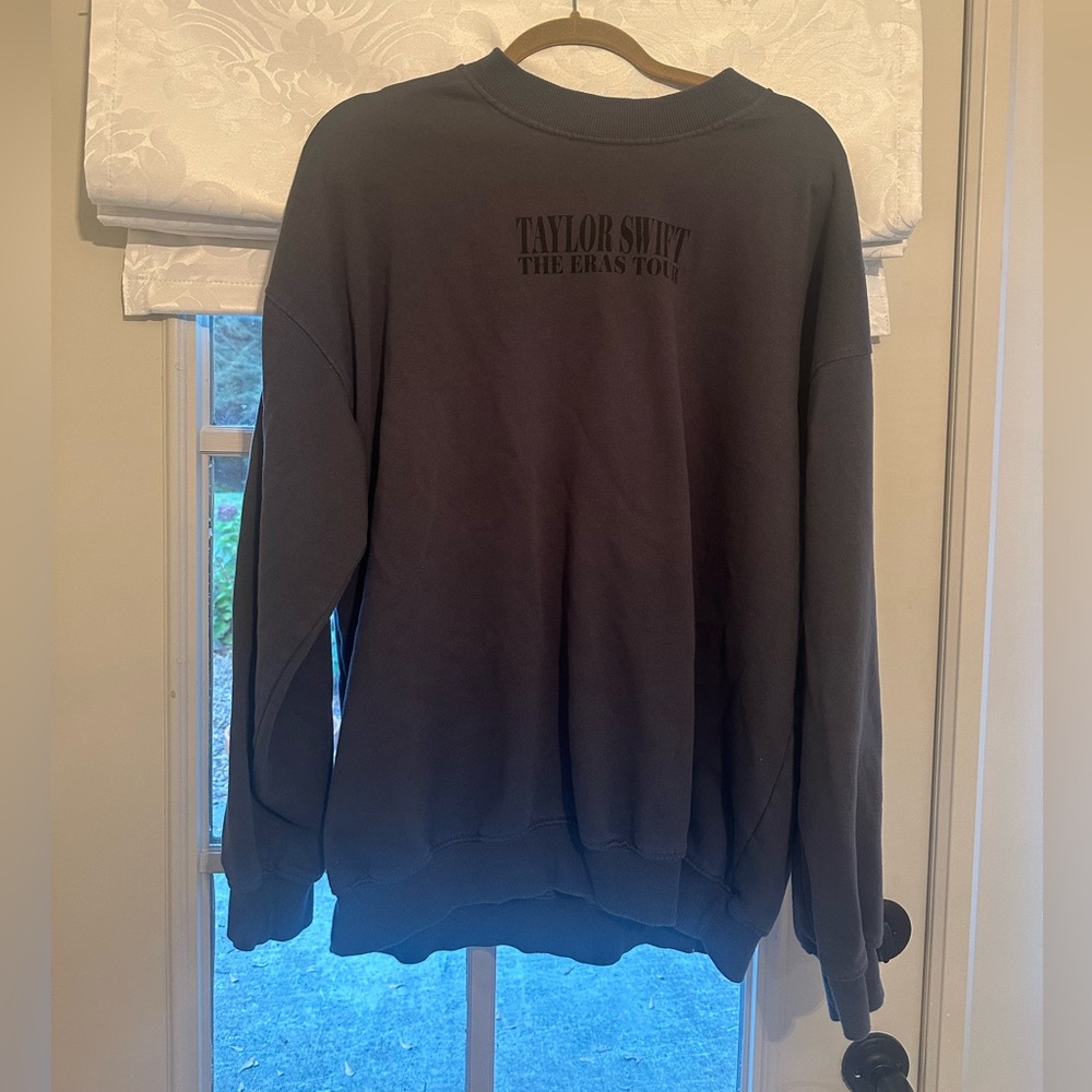 Official Taylor Swift Eras Tour Blue Crewneck Sweatshirt Size Large